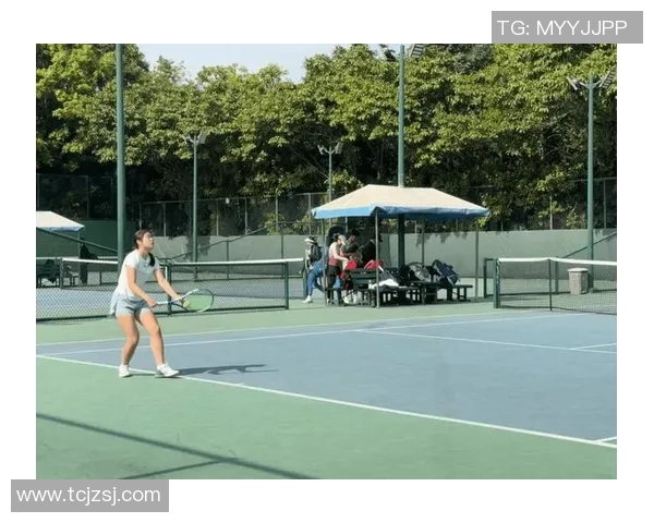 深圳网球队在城市联赛中的默契配合与战术分析